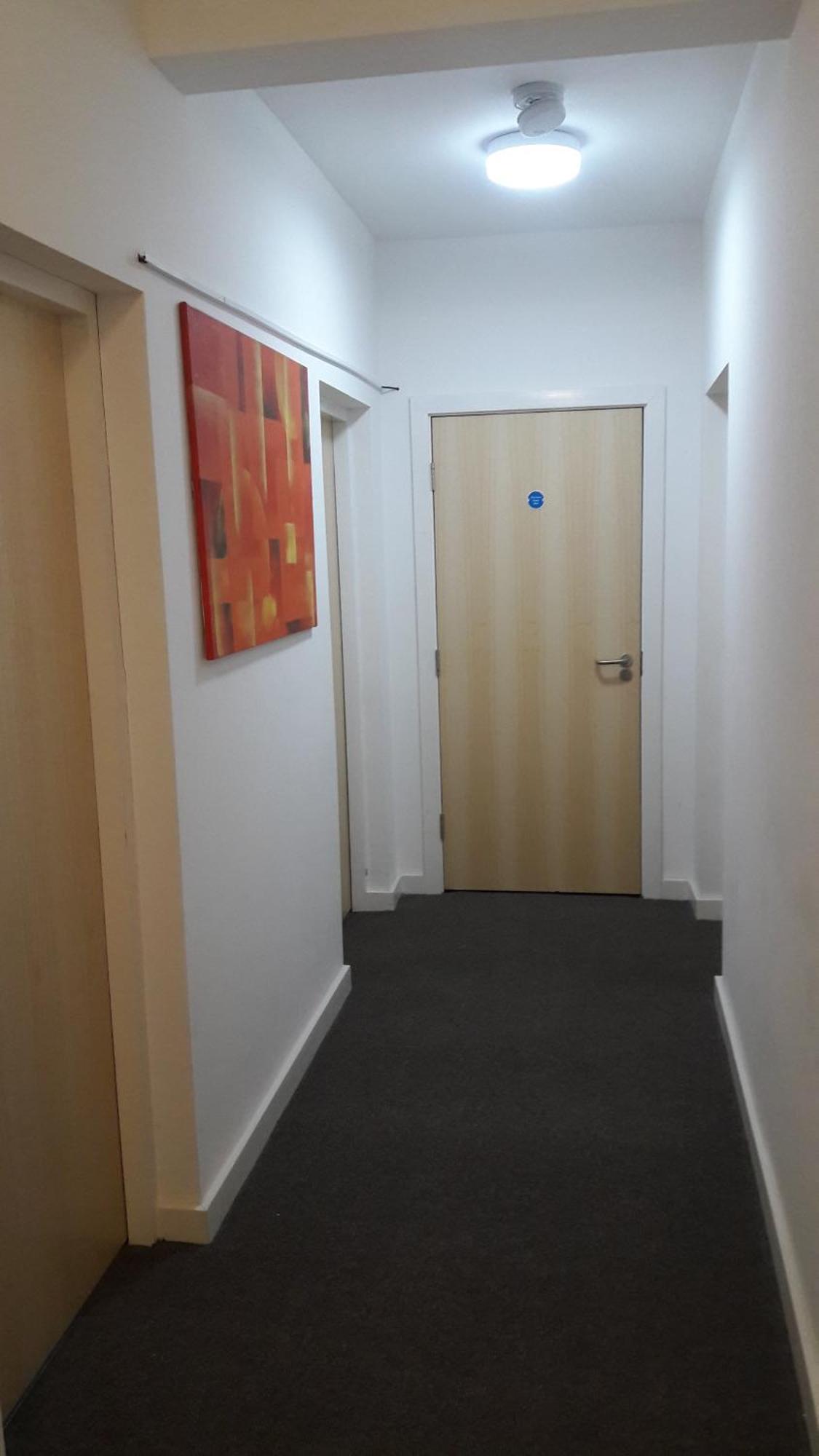 Albion Apartment *